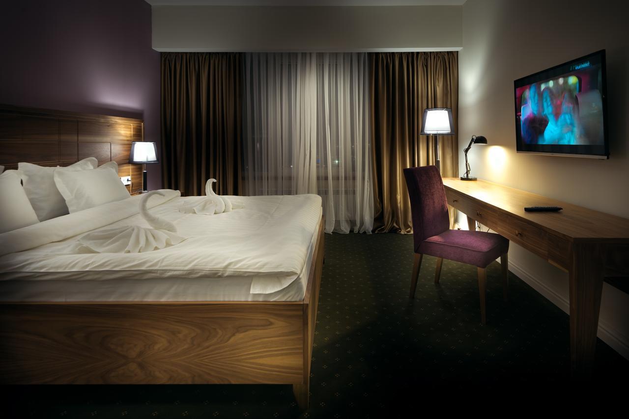 Hotel The Square Astana Zewnętrze zdjęcie