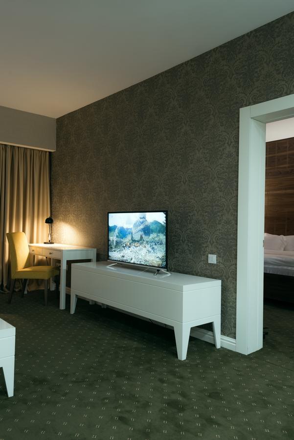Hotel The Square Astana Zewnętrze zdjęcie