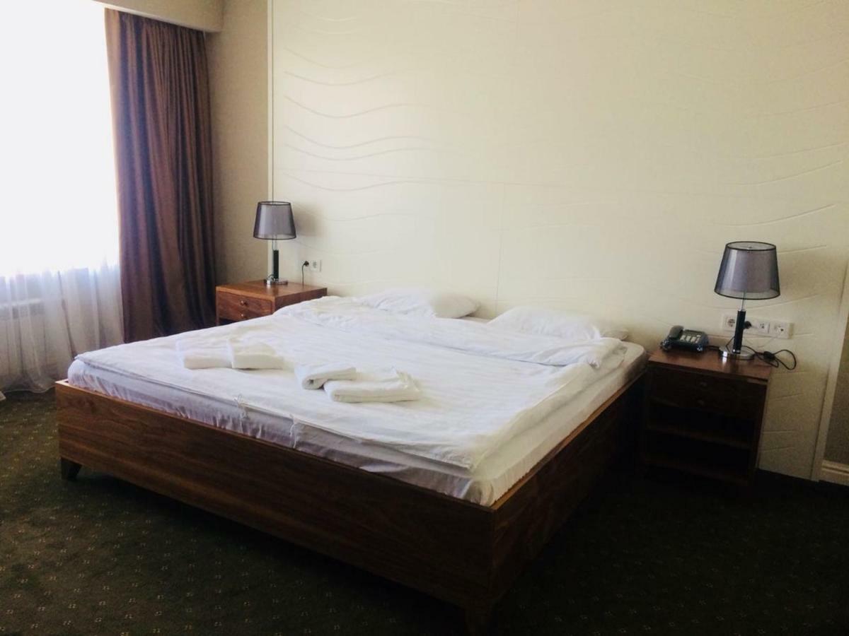 Hotel The Square Astana Zewnętrze zdjęcie