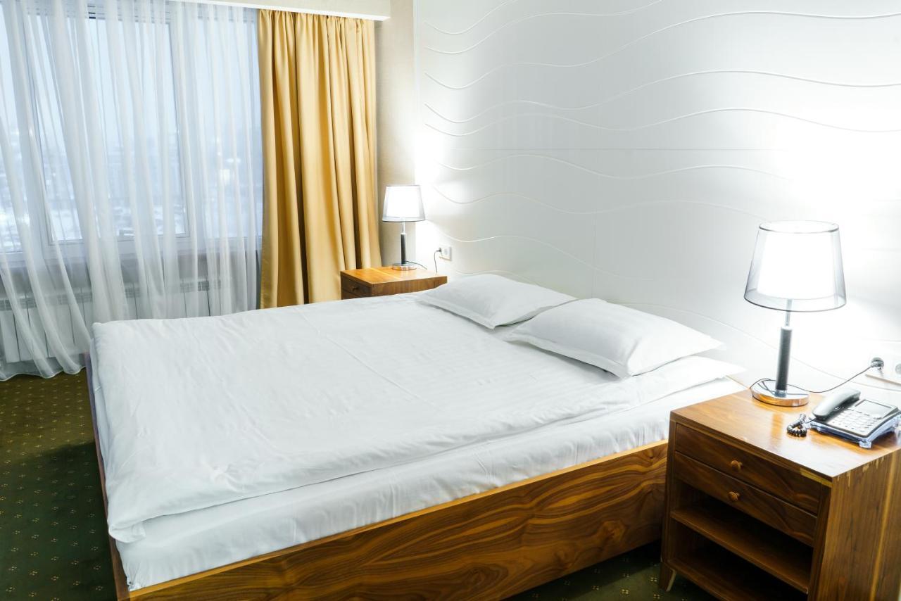 Hotel The Square Astana Zewnętrze zdjęcie