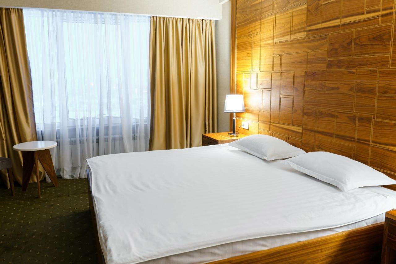 Hotel The Square Astana Zewnętrze zdjęcie
